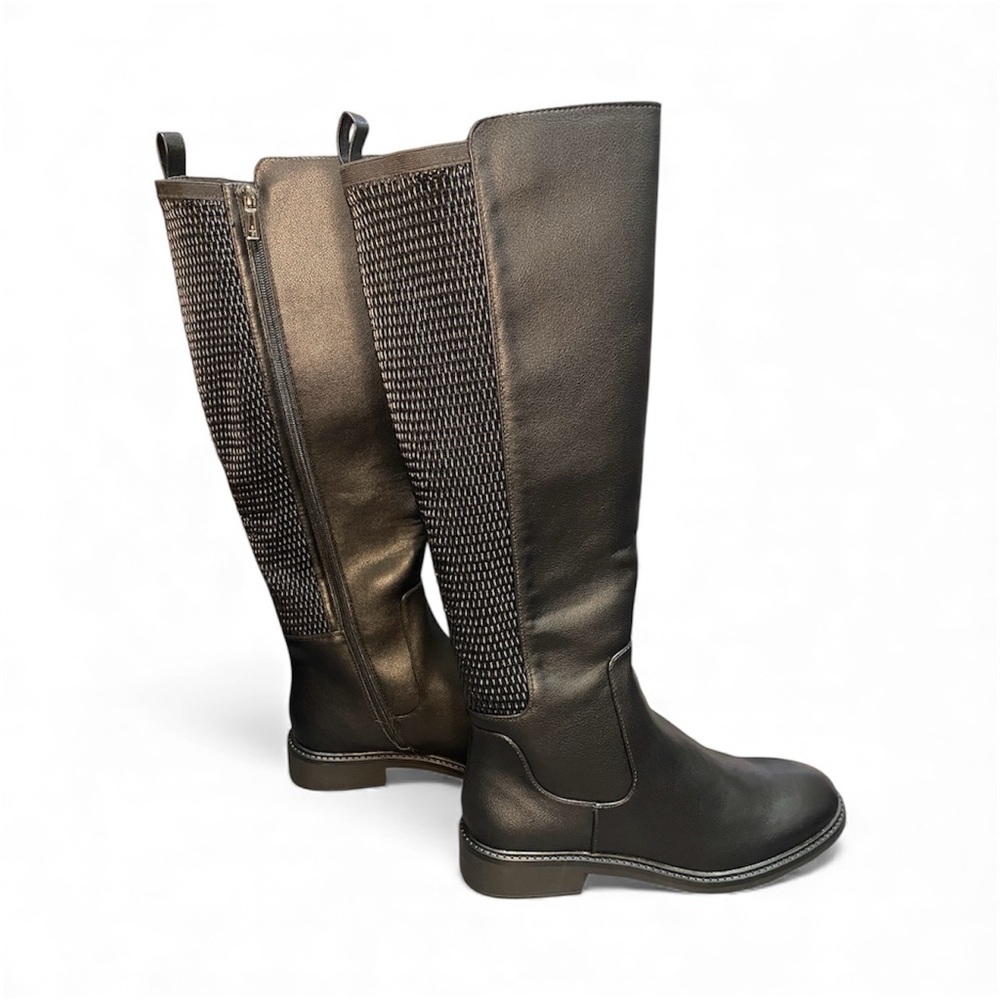 NWOT Kenneth Cole Reaction Lionel Tall Boots